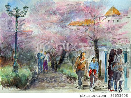 賞櫻人滿為患的寶塚花之道 85653408