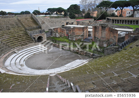 意大利, 龐貝, 龐貝遺址, 大劇院 85655936