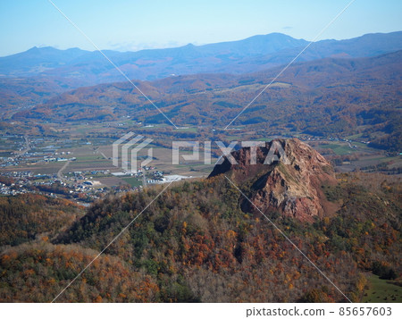 昭和新山從Usu索道看 昭和新山從Usu索道看 85657603