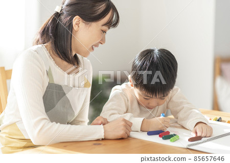 4-year-old boy drawing a picture 4-year-old boy drawing a picture 85657646
