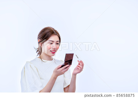年輕女子眉妝的美照 年輕女子眉妝的美照 85658875