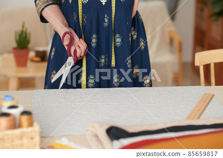 Tailor Cutting out Details Tailor Cutting out Details 85659817