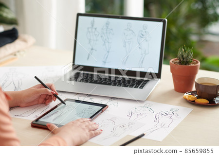 Fashion Designer Drawing Illustrations 85659855