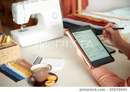 Tailor Filling Loan Bank Form 85659944