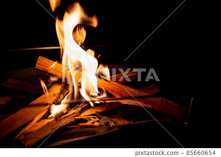 Kamado and bonfire made at Takizawaen Campground Kamado and bonfire made at Takizawaen Campground 85660654