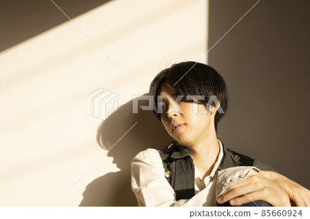 Fashion portrait of a cool man 85660924