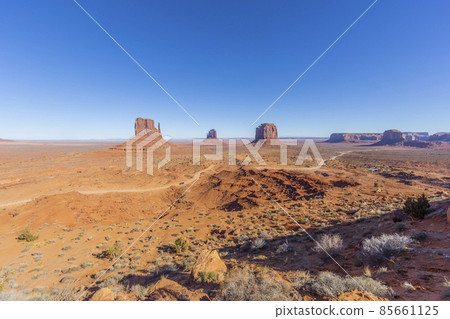 Panoramic picture of Monument Valley National Park in winter Panoramic picture of Monument Valley National Park in winter 85661125