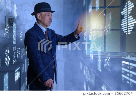 一位大四學生 一位大四學生 85662704