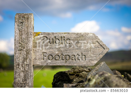 Public footpath sign in a field Public footpath sign in a field 85663010