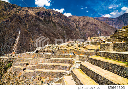 Inca ruins at Ollantaytambo in Peru 85664803