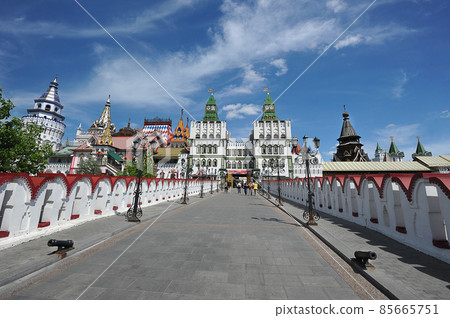 central entrance to the Izmailovsky Kremlin central entrance to the Izmailovsky Kremlin 85665751
