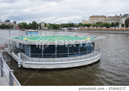 helicopter pad on the kotelnicheskaya embankment of the moscow river helicopter pad on the kotelnicheskaya embankment of the moscow river 85666237