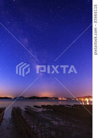 Spring starscape in Setouchi, flowing in the sunrise sky in Setouchi, Milky Way Spring starscape in Setouchi, flowing in the sunrise sky in Setouchi, Milky Way 85668118