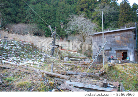 炭烤桑塔羅小屋 85669666