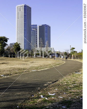 冬天的二子玉川公園（立式） 85669967