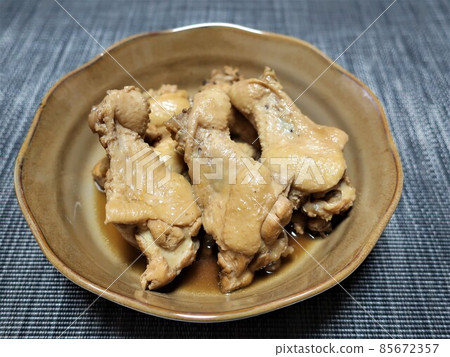 Delicious refreshing simmered chicken wings Delicious refreshing simmered chicken wings 85672357