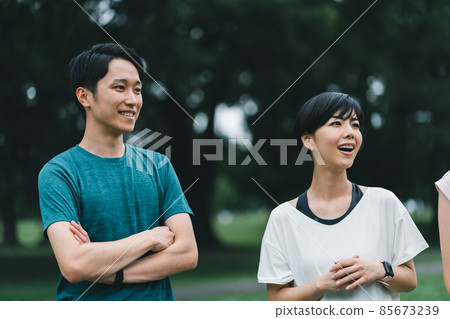 運動裝男女 運動裝男女 85673239