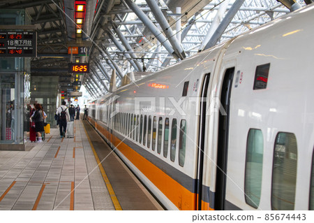 台灣高速鐵，車站，月台，列車，台湾高速鉄道、駅、プラットホーム、電車、station, 85674443