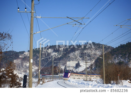 Yamagata Shinkansen "Tsubasa" in winter 85682236