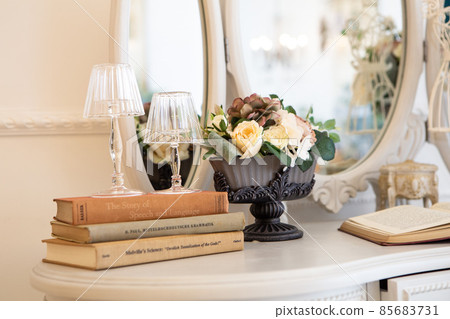 Material image of antique image of foreign books and roses 85683731
