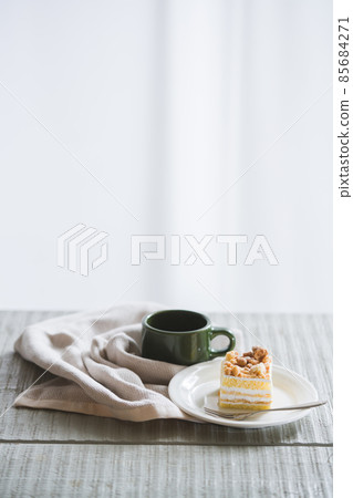 Cake on the table 85684271