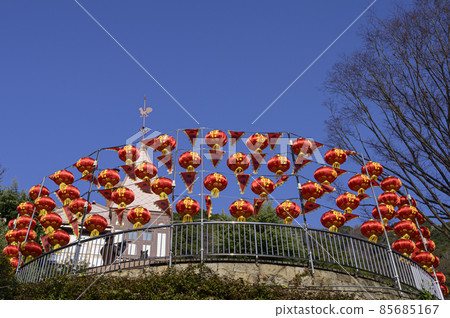 Lantern and Kazami Chicken House 85685167