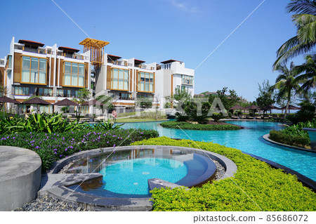 resort 85686072