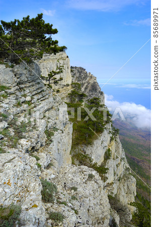 Beautiful view of the rocks and fields. Nature of central Crimea 85689971