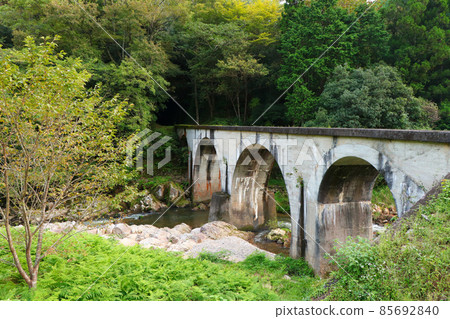 Arch bridge on the Imafuku Line, a phantom Hirohama Railway that connects Hiroshima and Hamada Arch bridge on the Imafuku Line, a phantom Hirohama Railway that connects Hiroshima and Hamada 85692840