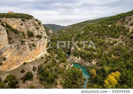 Devil's Window. Natural viewpoint on the bank of the river Jucar. Villalba de la Sierra, Cuenca, Spain Devil's Window. Natural viewpoint on the bank of the river Jucar. Villalba de la Sierra, Cuenca, Spain 85694408