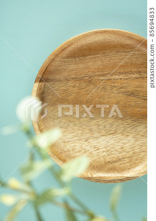 Produce a wooden stand for the background of product photography 85694833