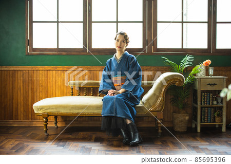 Denim kimono finger wave 85695396