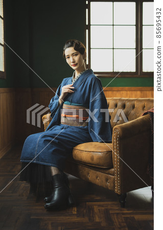 Denim kimono finger wave Denim kimono finger wave 85695432