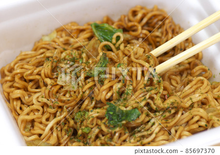 Cup fried noodles Cup fried noodles 85697370
