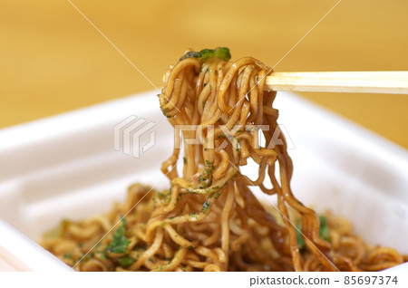 杯炒麵 85697374