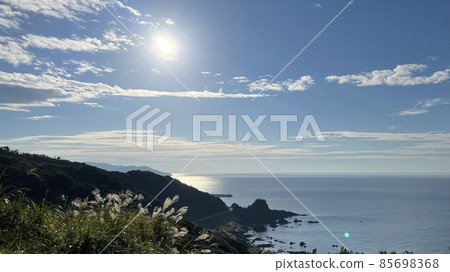 Sea and terrain 85698368
