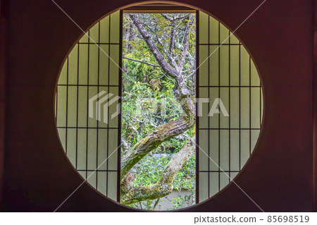 [Kyoto scenery] Unryu-in window of enlightenment 85698519