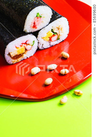 Ehomaki Setsubun Bean Maki [Image of February (Kisaragi)] 85699680
