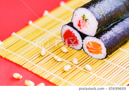 Ehomaki Setsubun Bean Maki [Image of February (Kisaragi)] 85699689