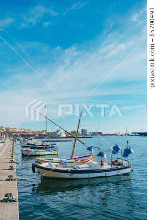 moored boats in the port of Tarragona, Spain 85700491