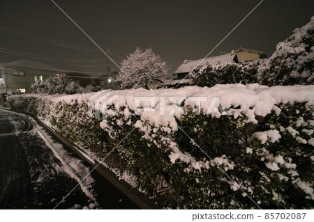 Adachi-ku, Tokyo, where heavy snow fell in January 2022 85702087