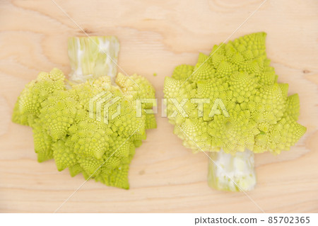 Cut Romanesco Cut Romanesco 85702365