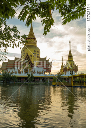 Beautiful temples Beautiful temples 85702534