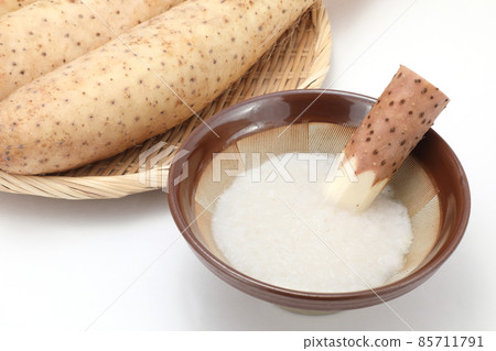 長馬鈴薯和托羅羅馬鈴薯 85711791