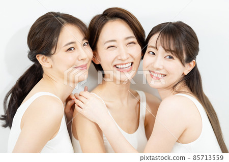 Middle female beauty beauty 85713559
