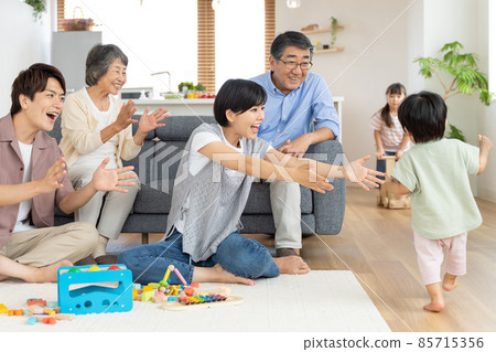 家庭生活3代 85715356