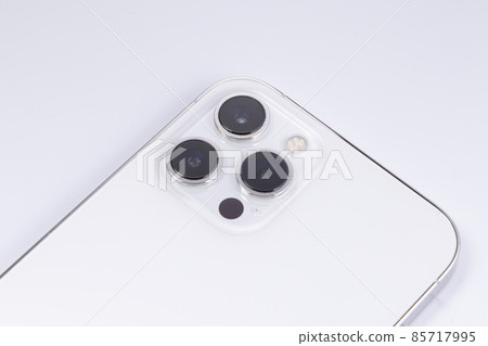 Smartphone camera lens up 85717995