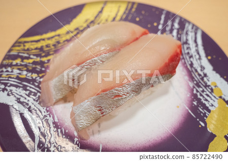 條紋鰺魚握壽司(迴轉壽司) 條紋鰺魚握壽司(迴轉壽司) 85722490