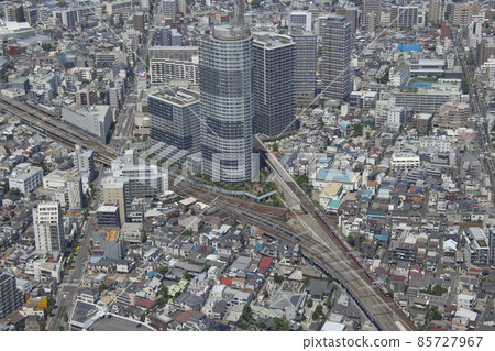 從東京晴空塔眺望:京急線1000系列(歌唱列車)直接連接京急押上線 從東京晴空塔眺望:京急線1000系列(歌唱列車)直接連接京急押上線 85727967