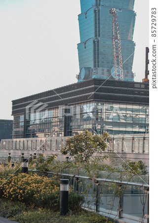 台北信義區街頭 台北信義區街頭 85729783